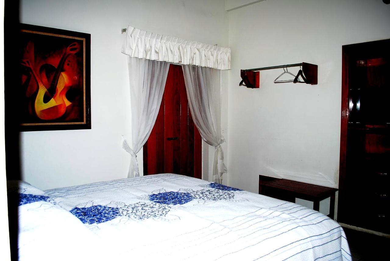 Hotel Posada Del Sol Apatzingán de la Constitución Buitenkant foto